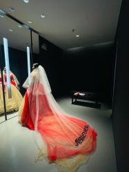 -Vera Wang婚纱礼服旗舰店
