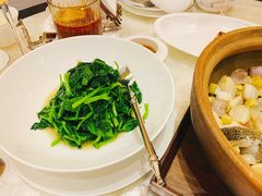 清炒豌豆尖-人间采蜜(海信广场店)
