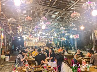 重庆本地人都来扎堆吃人多的火锅才好吃️