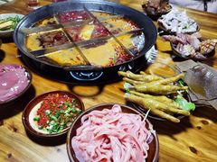 -正南齊北重庆老火锅(光华村直营店)