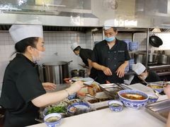 -沪西老弄堂面馆(定西路店)