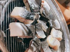 -围炉肉舍•炭烤活鳗•丹东海鲜烤肉(步行街店)