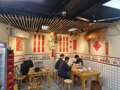 -明姨仔潮汕美食·碳炉猪脚·汕尾牛腩饭·起片鸡煲(起义路店)