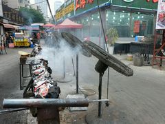 -清真磊磊烧烤老店(饮虎池街34号店)