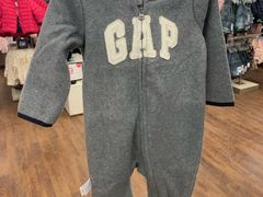 -GAP(王府井奥莱·香江小镇店)