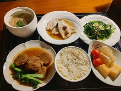 -大美母婴月子专护中心(紫峰店)