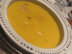 -领鲜天下·焗海鲜·花胶鸡(天目里店)