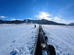 -丝绸之路山地度假区滑雪场