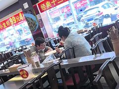 -川流不息·地道川菜·小龙虾(松东路店)