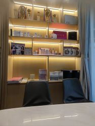 -香港倾城国际·美容美体中心