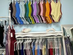 -上海路易十四芭蕾良品舞蹈用品店(美丽华商务中心店)