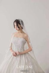 -Lady  Jane高端婚纱礼服馆
