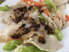 拌肚领-正宗胖子抻面馆(岭东路店)
