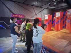 点击看大图 -嗨翻Hi-Fun竞技主题乐园·蹦床团建生日聚会(五棵松华熙店)