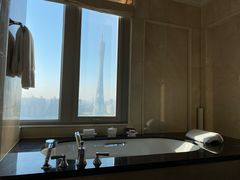 -广州富力丽思卡尔顿酒店