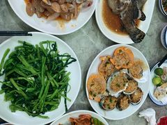 -四川小胡子海鲜(丁村万人海鲜广场店)