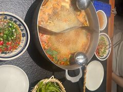-滇牛云南火锅(桂林路店)
