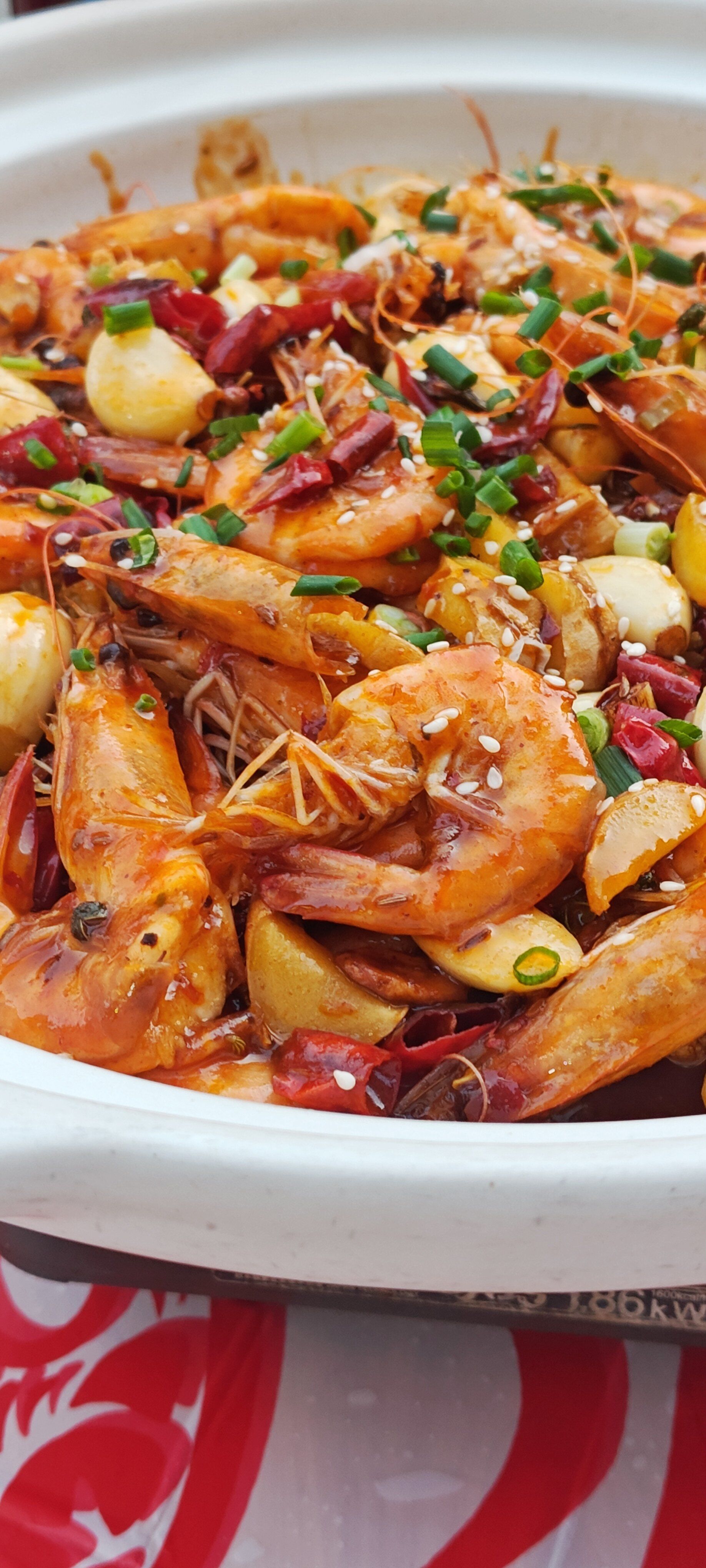 香辣基围虾和排骨藕汤,yyds!