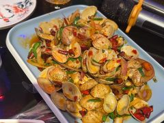 -路边边地标烧烤·川菜·小龙虾·音乐酒馆(良乡长虹店)