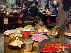 -萍姐火锅·公路夜市(武汉首店)