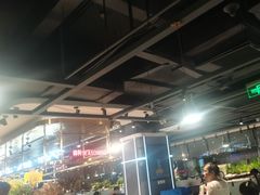 -金滏山烤肉·海鲜·火锅自助餐厅(襄阳万达店)