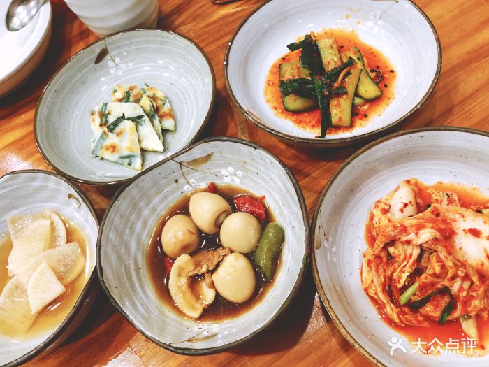 咸平家韩国料理(杉湖西路店)韩国特色小菜图片