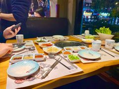 -唯成•韩国炭火烤肉 유성고기