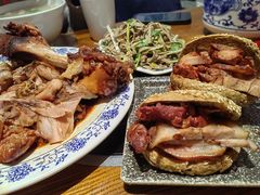 -老天桥酱肉烧饼夹肘子(天桥店)