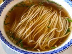 特色奥灶面配蟹肉XO酱-RIVIERA 松鹤楼(外滩店)