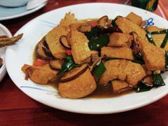 -芦茨金富饭庄·25年老字号·专做稻草鸡
