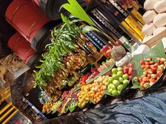 -雍容荟帝王蟹活龙虾展台自助(IFS黑金店)