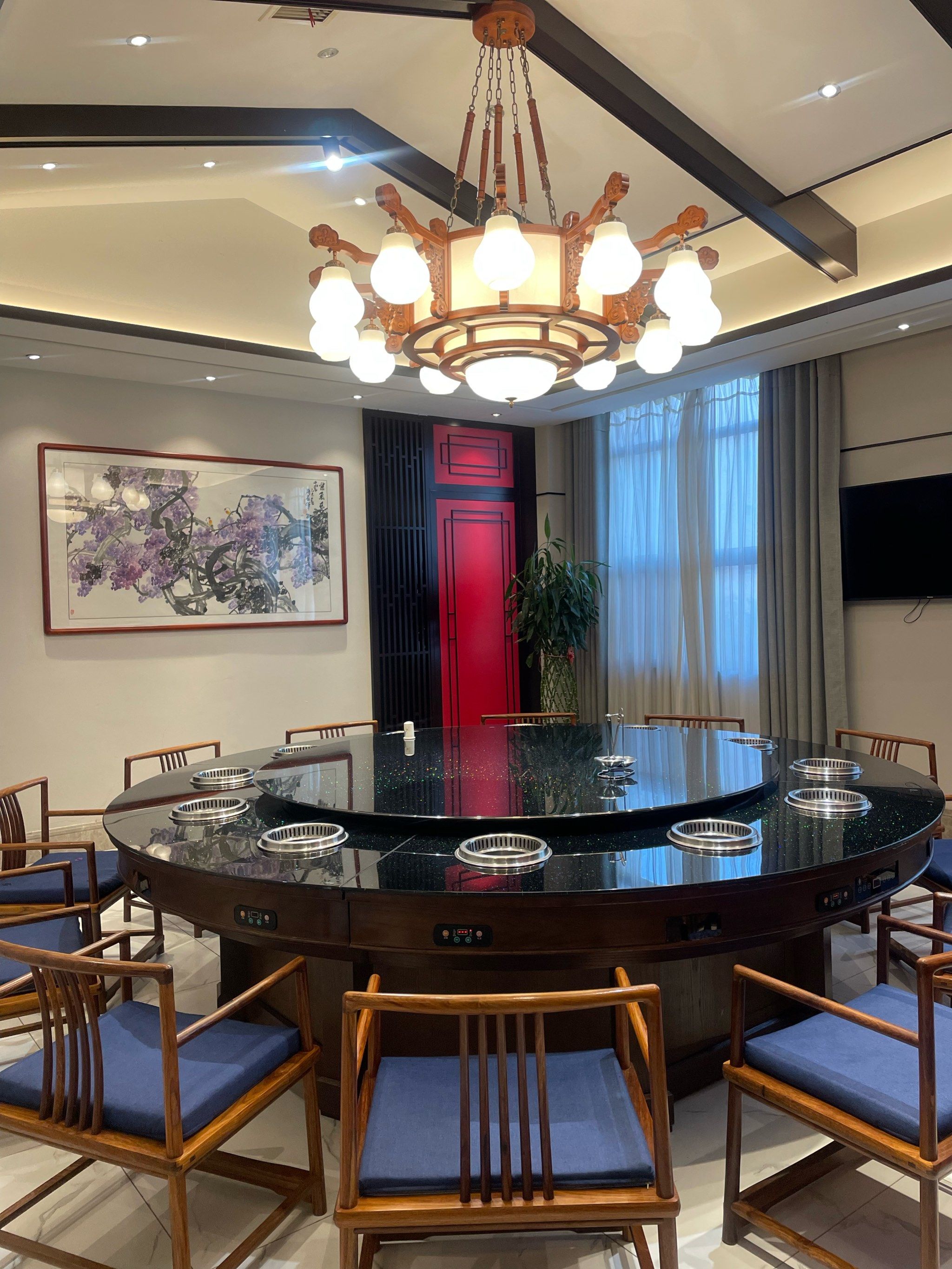 今天跟姐妹聚会啦!