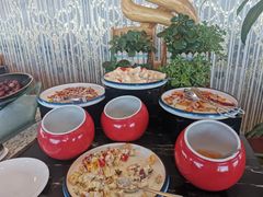 -怡豪大饭店·银顶旋转餐厅