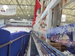 -乔波室内滑雪场