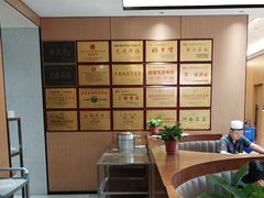 -梅利汴京烤鸭•开封豫菜地标店(东大街店)