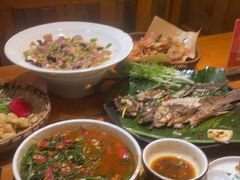 -老滇山寨•云南特色菜•地方菜•民族风情歌舞表演(金碧店)