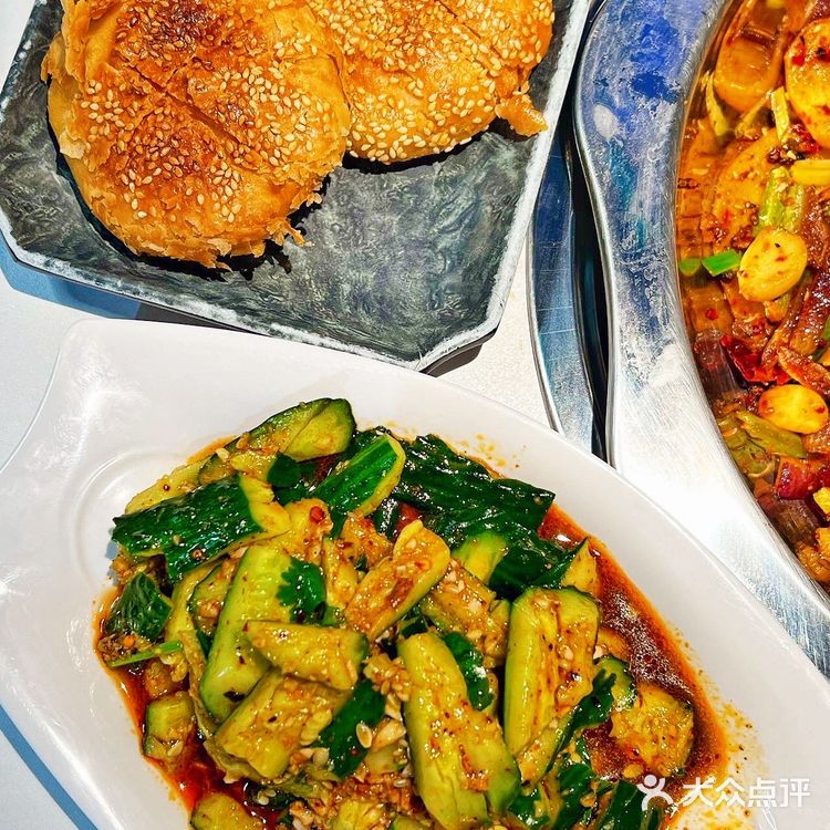 这一锅麻辣鲜香的干锅鸭头，一秒被征服！💕