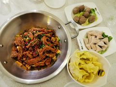 -张大师鸭爪爪特色干锅(南湖店)