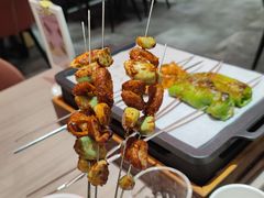 -街角等你.大连海鲜烧烤.经典铁板海鲜串(西安路店)