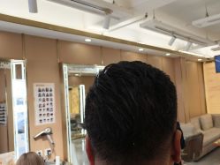 -一東造型烫发染发