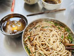 -正宗杨记普洱酸醋米线(总店)