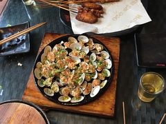 -何师烧烤·香辣蟹·川菜·30年老品牌(太古里旗舰店)