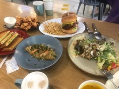 -HELLO 27 意面·沙拉·帕尼尼