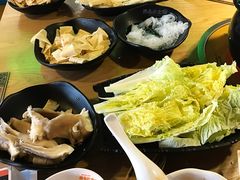 -尚品小土屋涮毛肚(李沧万达店)
