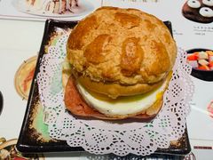 -新大咀港式茶餐厅(宝山万达店)