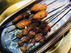 -沪小二炭火蛙锅(淮海中路美食不夜城店)