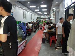大堂-郑家包子牛肉拉面(尚勤路店)