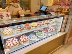 -花花卷卷·鲜食蛋糕(静安久光百货店)