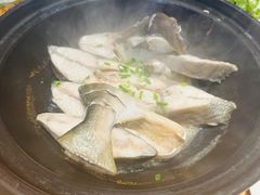 水油盐焗金鲳鱼-海铺·渔家虾水饺(皇姑店)