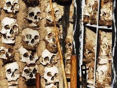 -比如骷髅墙景区